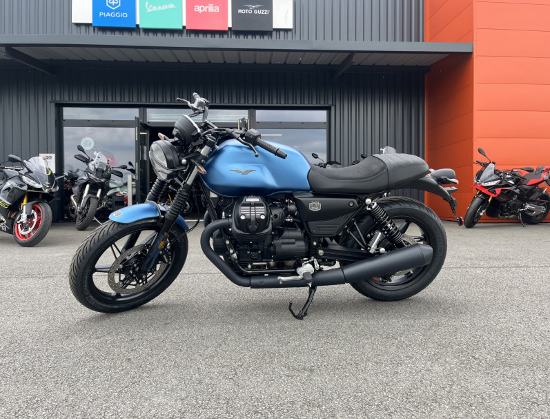 MOTO GUZZI V7 STONE