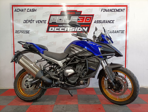QJ MOTOR SRT 800 (143€/mois*) (garantie constructeur)