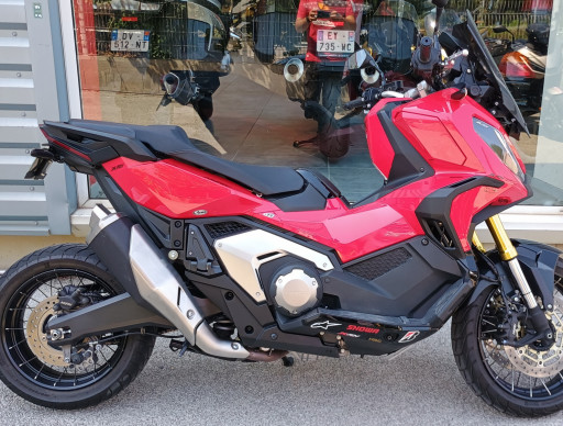 HONDA X-ADV 750 