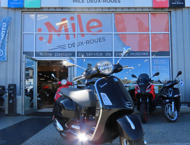 VESPA GTS 310 - Garantie 11/2026