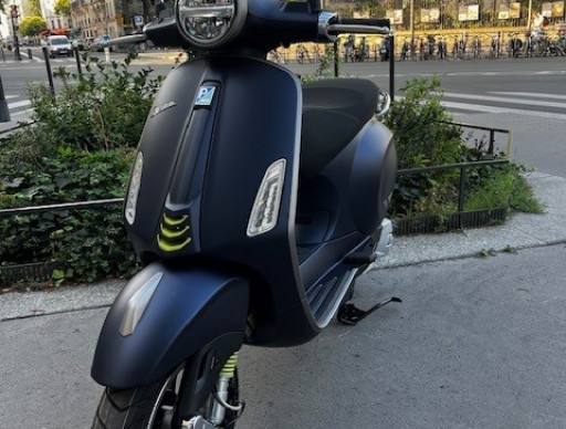 VESPA PRIMAVERA 125 TECH