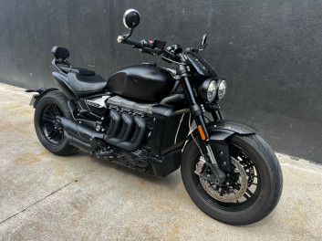 TRIUMPH ROCKET 3 R BLACK