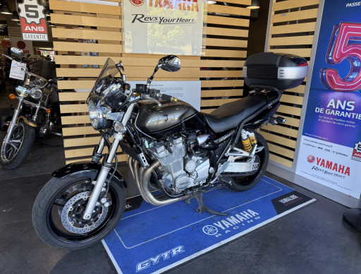 YAMAHA XJR 1300