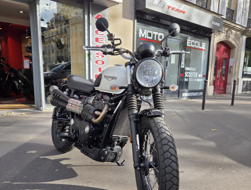 TRIUMPH STREET SCRAMBLER 900