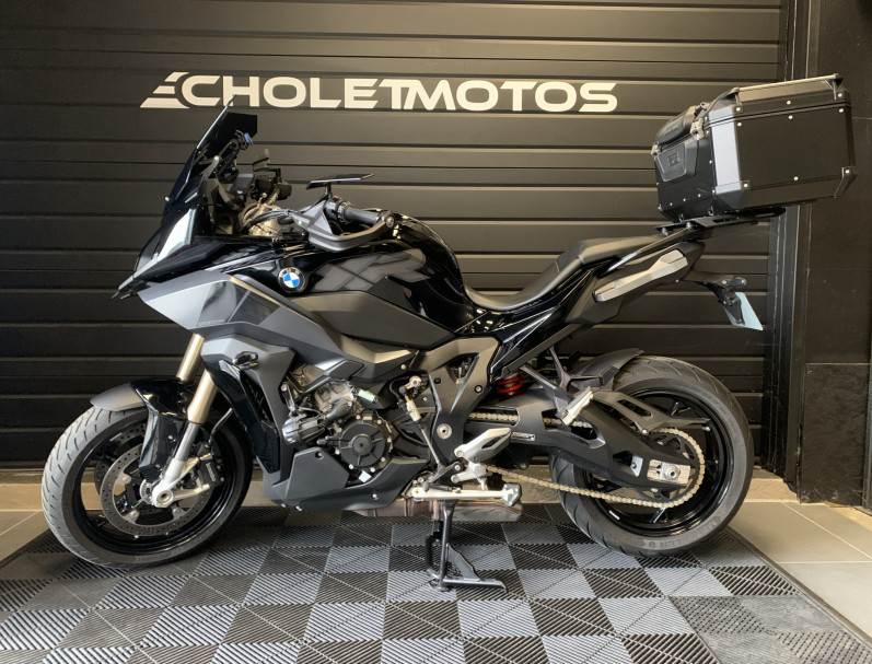 BMW S 1000 XR Triple Black