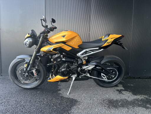 TRIUMPH STREET TRIPLE 765 RS