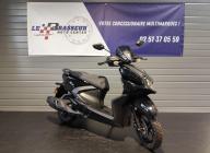 YAMAHA RayZR 125