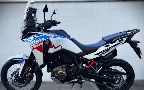 HONDA CRF 1100 AFRICA TWIN SE REPLICA (BM)