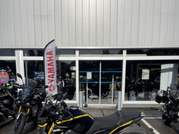 YAMAHA MT-09