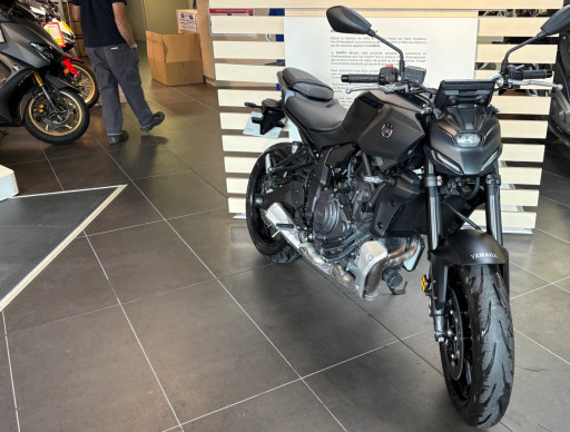 YAMAHA MT-07 (47.5CV) - Garantie 05/2030