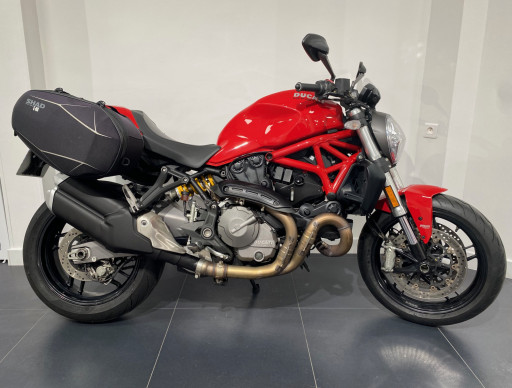 DUCATI MONSTER 821