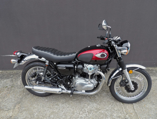 KAWASAKI W800 A2 / 156€* W 800