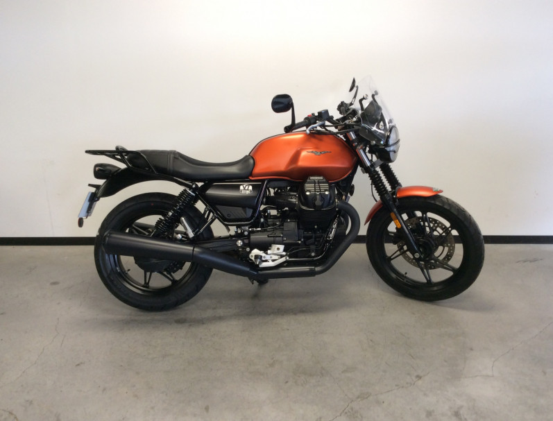 MOTO GUZZI V7 STONE 