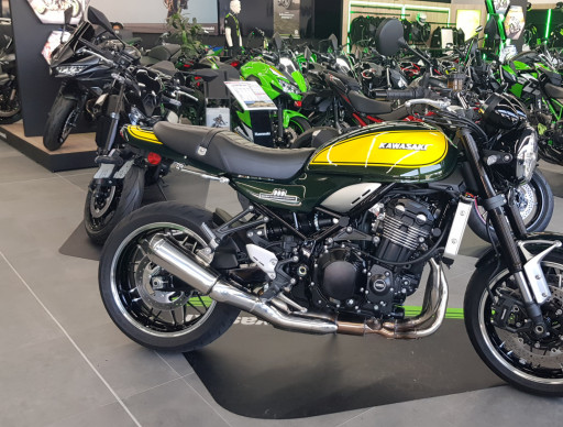 KAWASAKI Z900RS