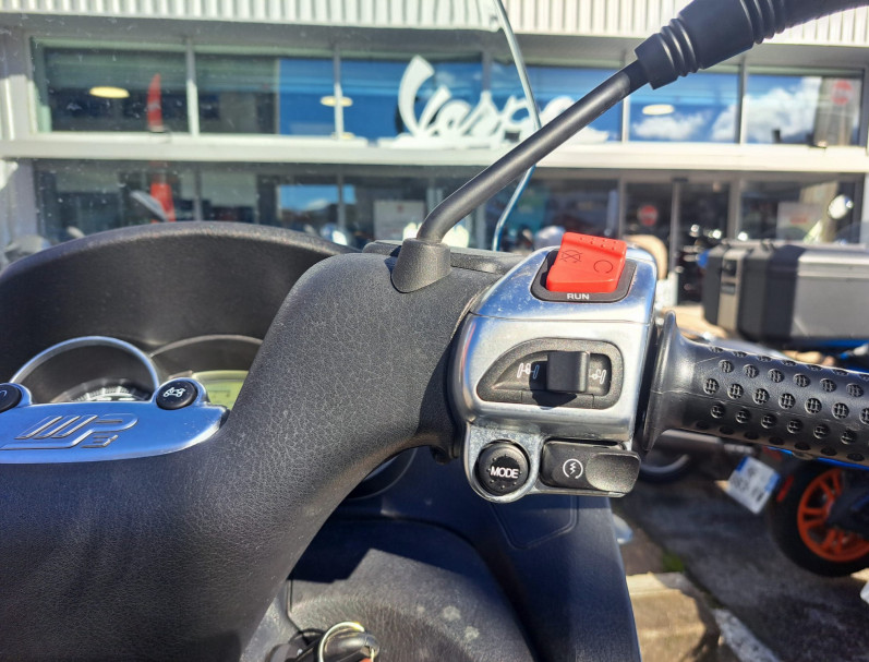 PIAGGIO MP3 400 LT