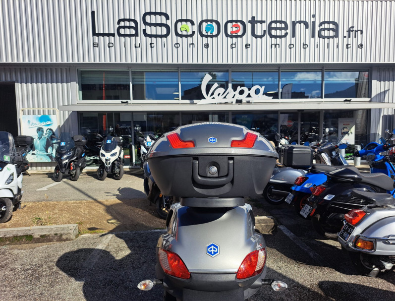 PIAGGIO MP3 400 LT