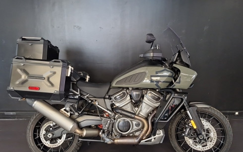 HARLEY-DAVIDSON ADVENTURE PAN AMERICA 1250