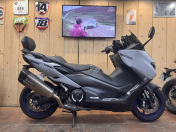 YAMAHA T-MAX 560 TECH MAX / AKRAPOVIC / GARANTIE 12 MOIS 