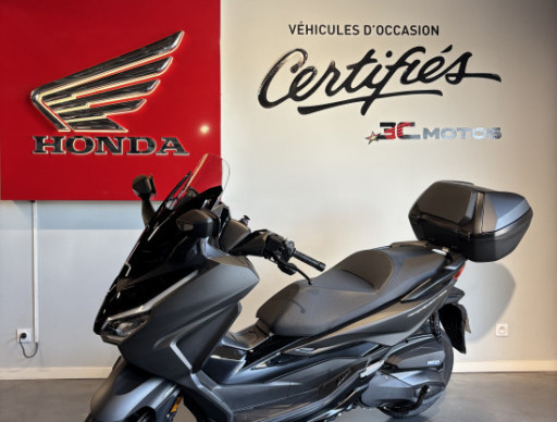HONDA FORZA 350 TOP BOX