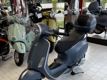 VESPA PRIMAVERA 125 officina 8