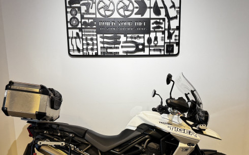 TRIUMPH TIGER 800 XCA