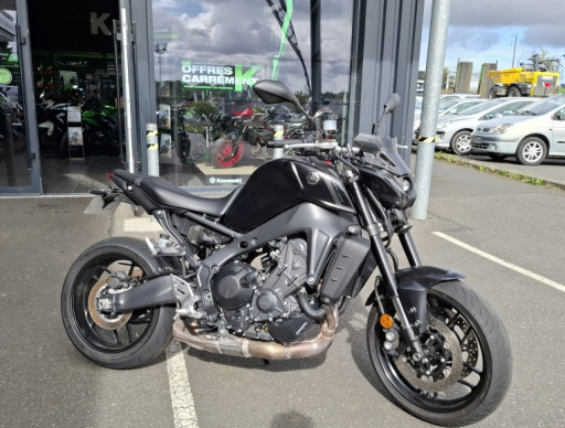 YAMAHA MT-09