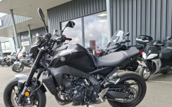 YAMAHA MT-09