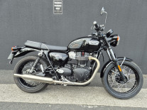 TRIUMPH BONNEVILLE T100 900