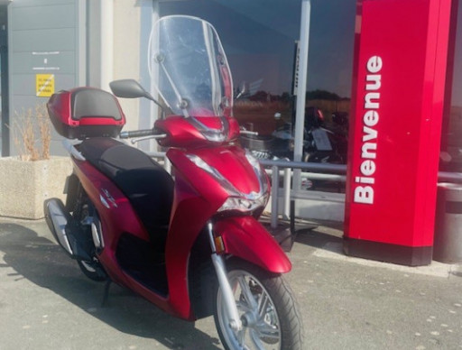 Honda SH350 rouge