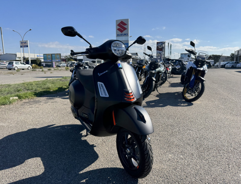 VESPA GTS SUPER SPORT 125