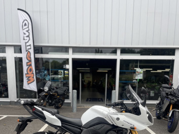 YAMAHA FZ8 S