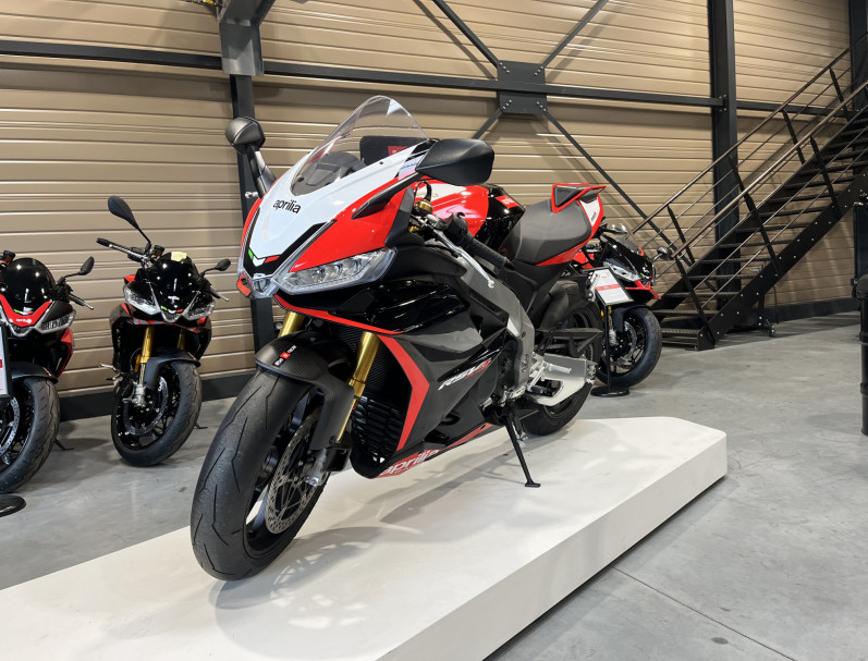 APRILIA RSV4 1100 FACTORY SBK
