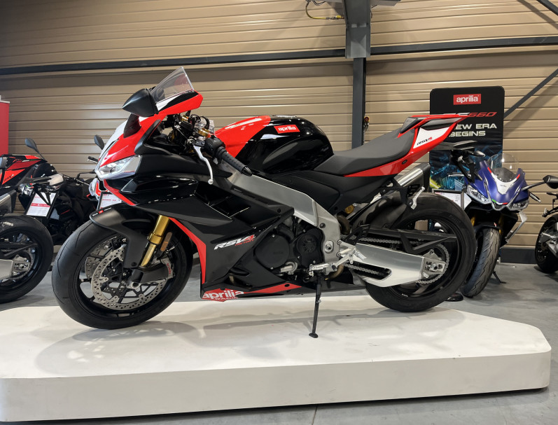 APRILIA RSV4 1100 FACTORY SBK
