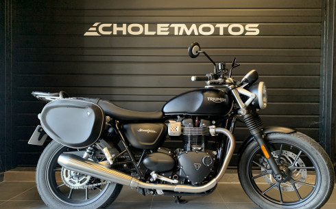 TRIUMPH STREET TWIN 900 A2