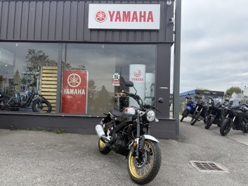YAMAHA XSR 125 Legacy
