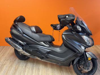 SUZUKI BURGMAN 650 EXECUTIVE 