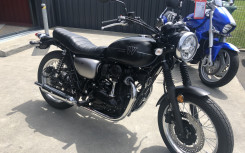 KAWASAKI W 800