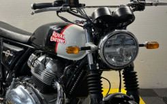 ROYAL ENFIELD INTERCEPTOR 650  Black Pearl MY24