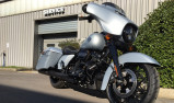 HARLEY-DAVIDSON TOURING STREET GLIDE 1868 SPECIAL