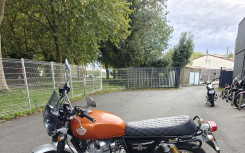 ROYAL ENFIELD INTERCEPTOR