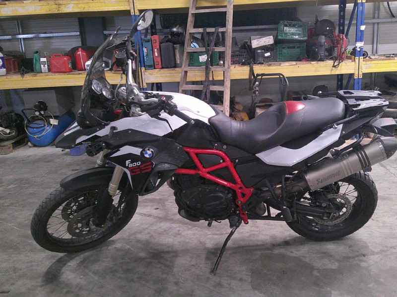 BMW F 800 GS petit choc RIV CG  N°22510