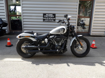 HARLEY-DAVIDSON SOFTAIL STREET BOB 1868