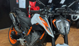 KTM 890 DUKE R