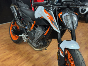 KTM 890 DUKE R