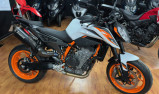 KTM 890 DUKE R