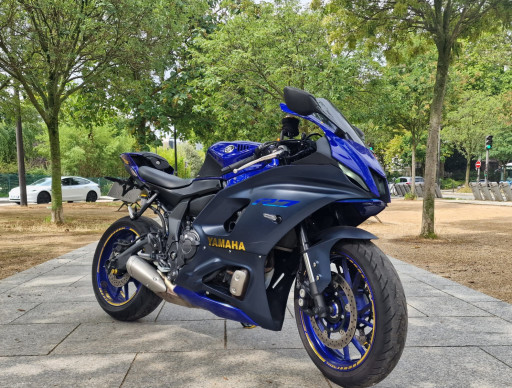 YAMAHA YZF-R7