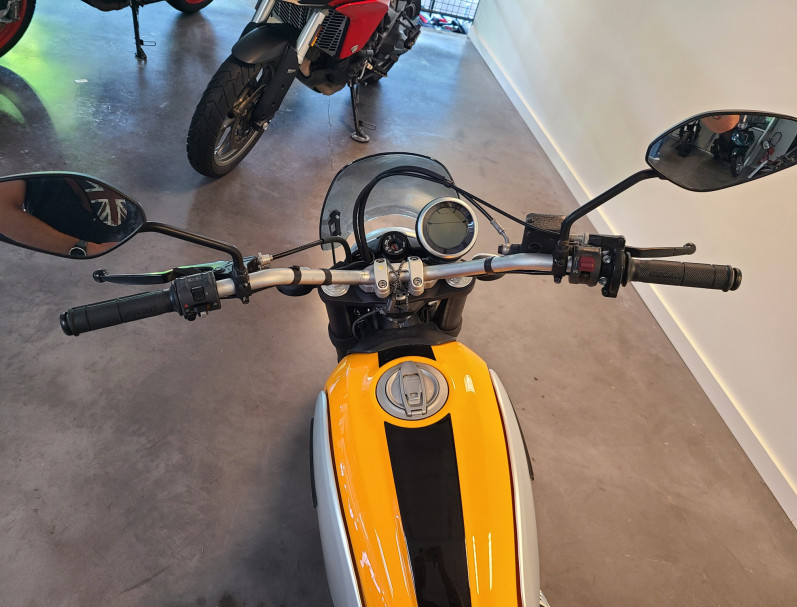 DUCATI SCRAMBLER 800 classic
