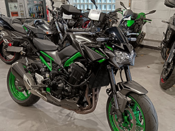 KAWASAKI Z 900