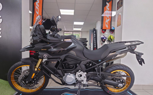 ???? DESTOCKAGE EXCEPTIONNEL – VOGE 900 DSX DÉMO ????