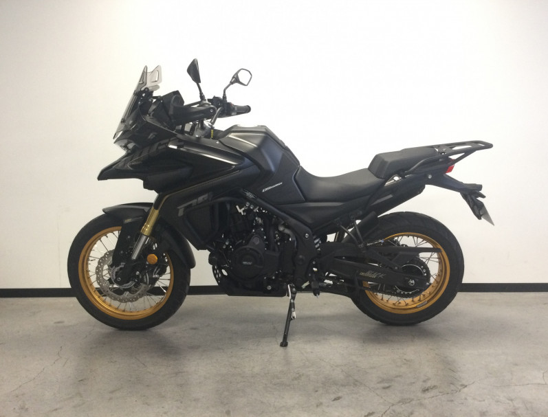 VOGE 525 DSX